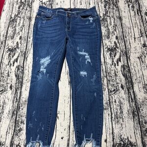 Judy Blue Distressed Dark Blue Women’s skinny Jeans